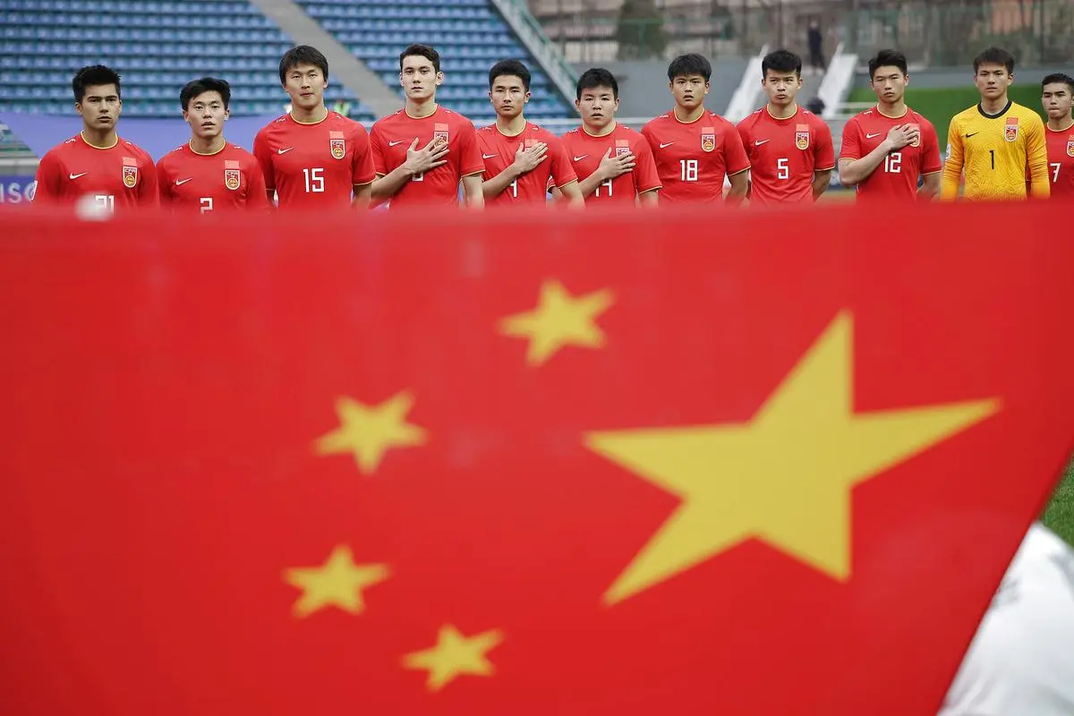 足球场俯瞰竖图尺寸