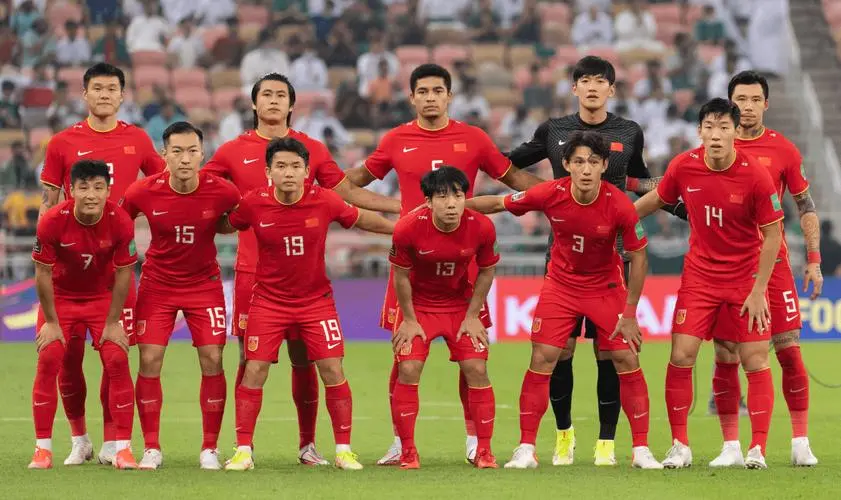 足球场能否停车位 足球场能否停车位